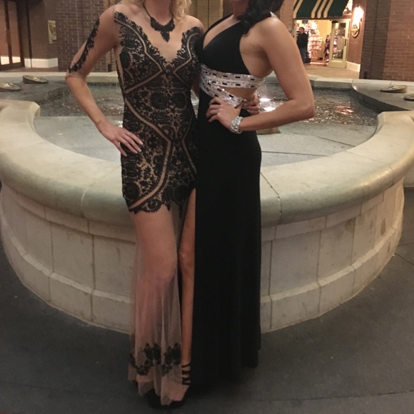 NWT FOR LOVE & LEMONS LOTUS MAXI DRESS BLACK - Picture 5 of 5